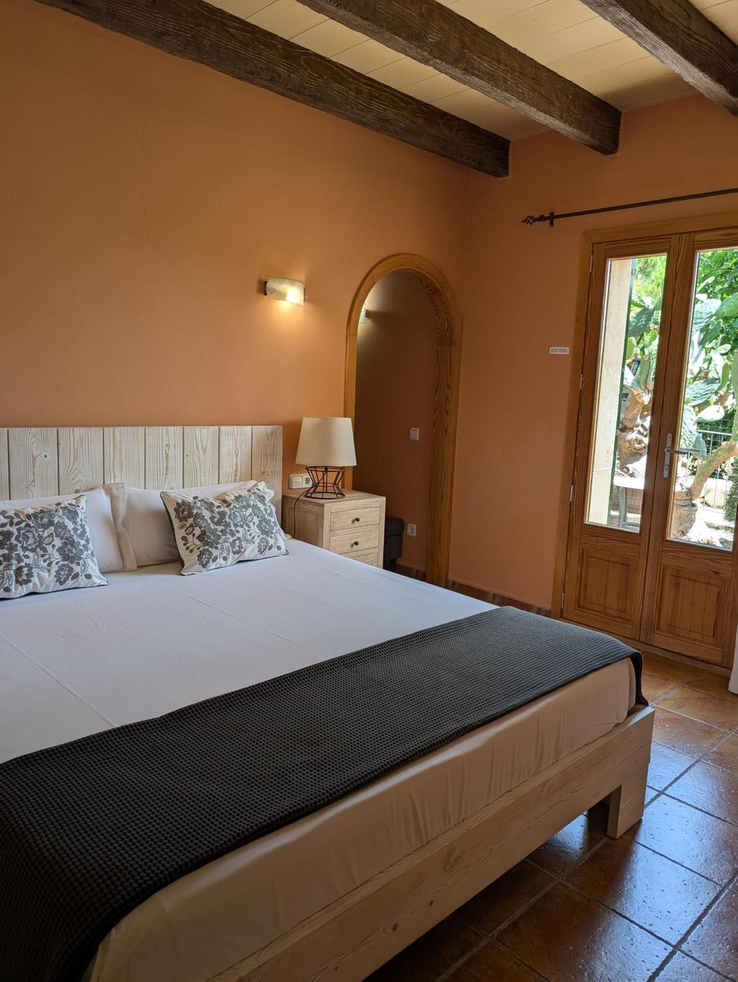 - Sa Parellada Hotel 4*